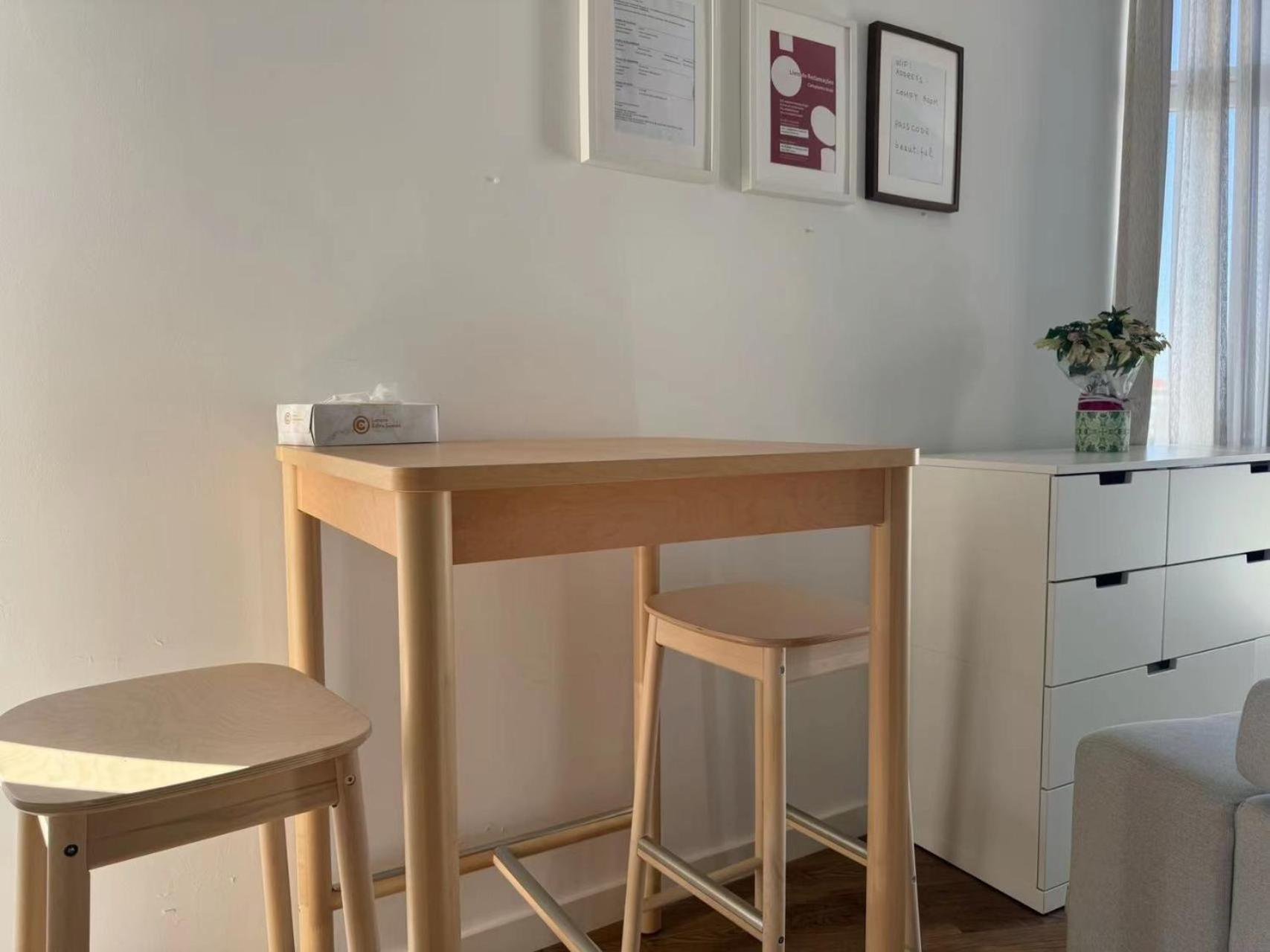 Comfy Room Near Metro & Airport Lisbona Esterno foto